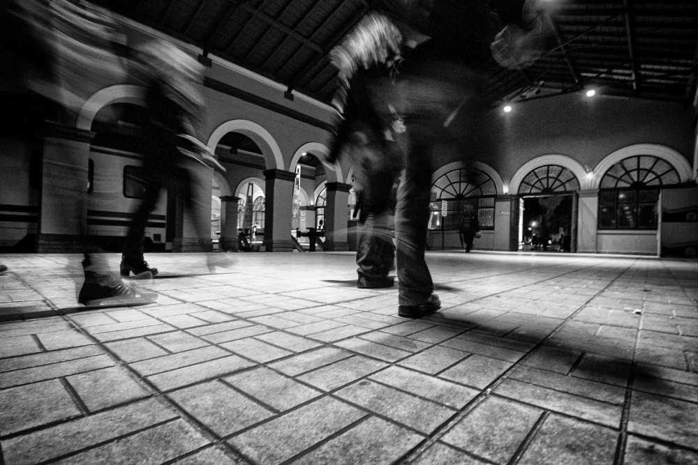 <span>Siyah Beyaz</span>